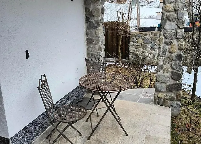 Haus 2 *